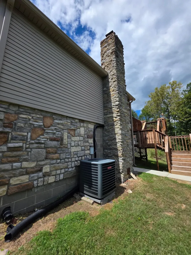 220 Leon Boulevard Williamstown KY 41097