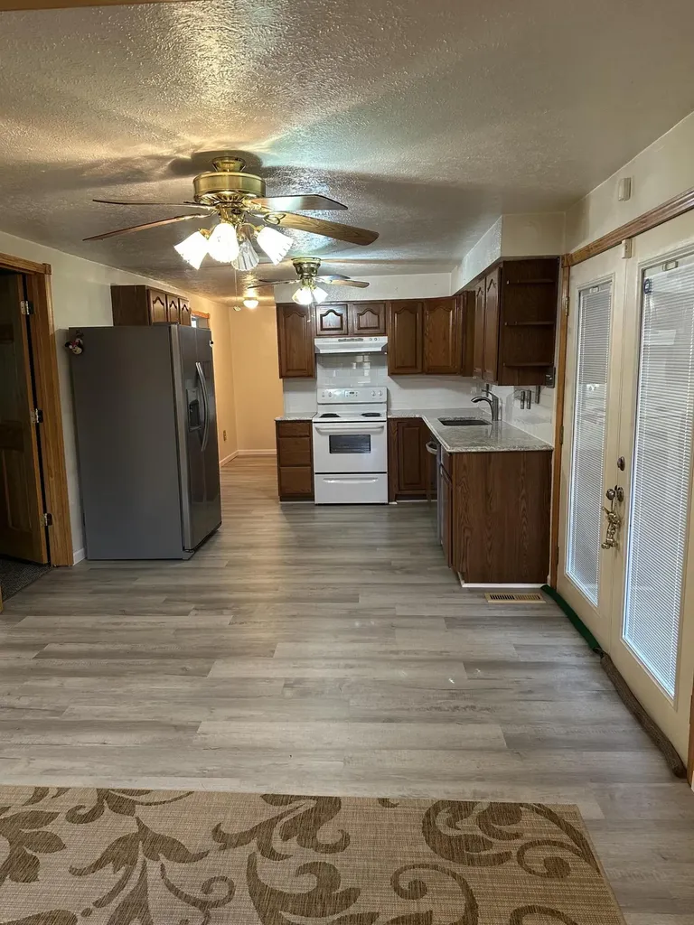220 Leon Boulevard Williamstown KY 41097