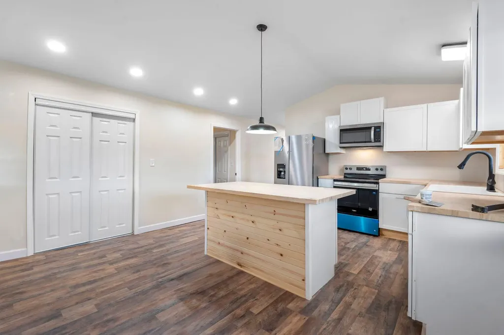 306 Allen Drive Stanton KY 40380