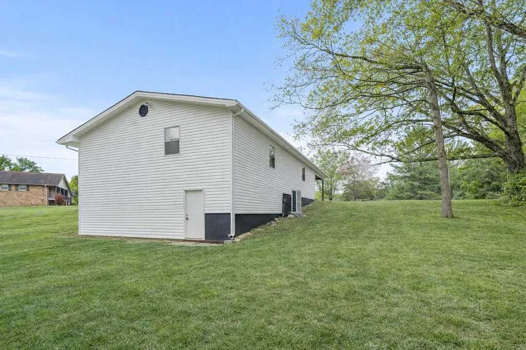306 Allen Drive Stanton KY 40380