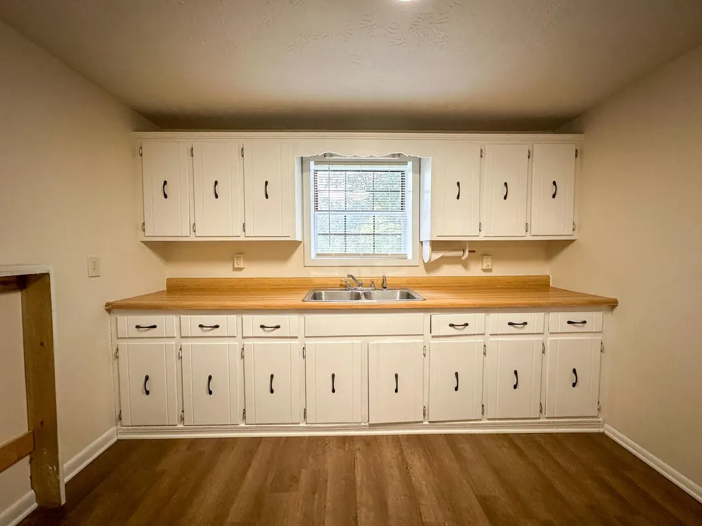 48 London Avenue Corbin KY 40701