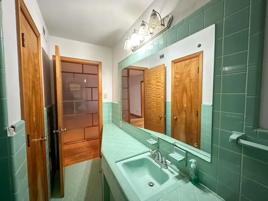 230 North Laurel Road London KY 40741