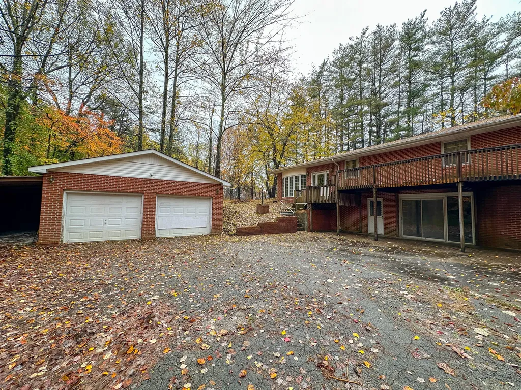 230 North Laurel Road London KY 40741