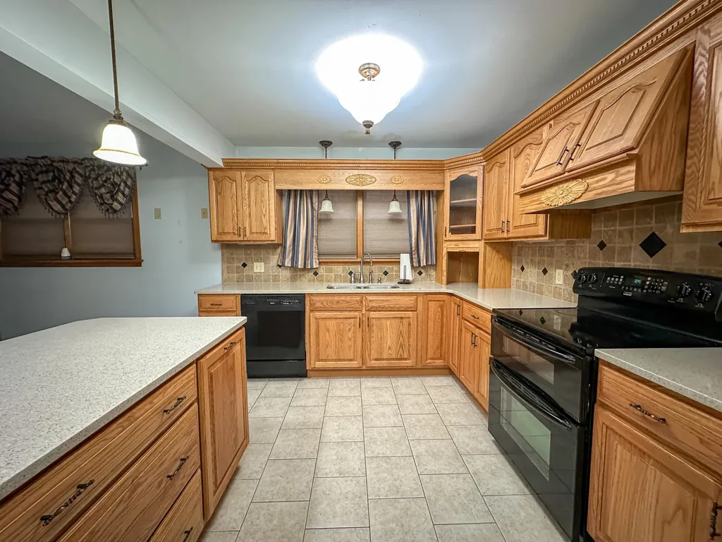230 North Laurel Road London KY 40741