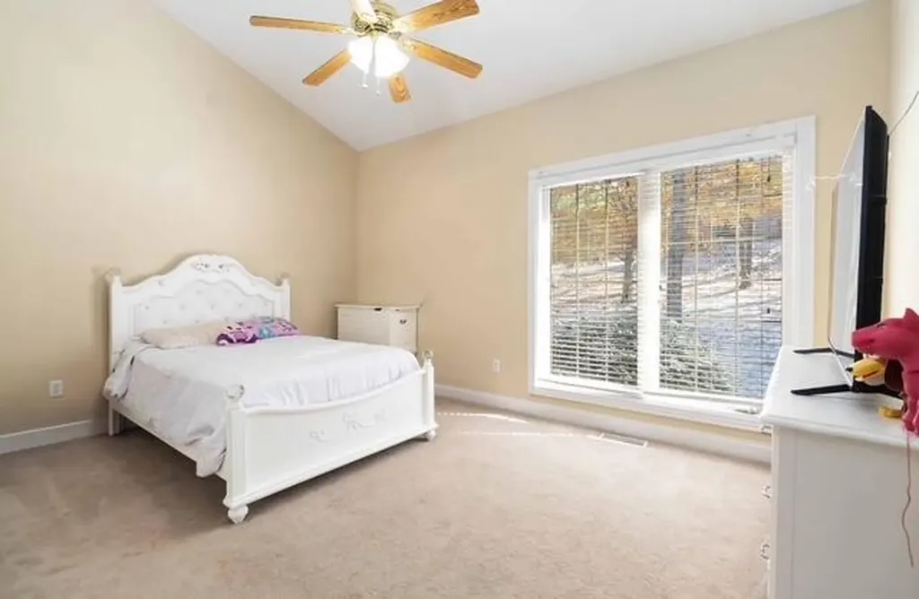 521 Water Cliff Drive Somerset KY 42503