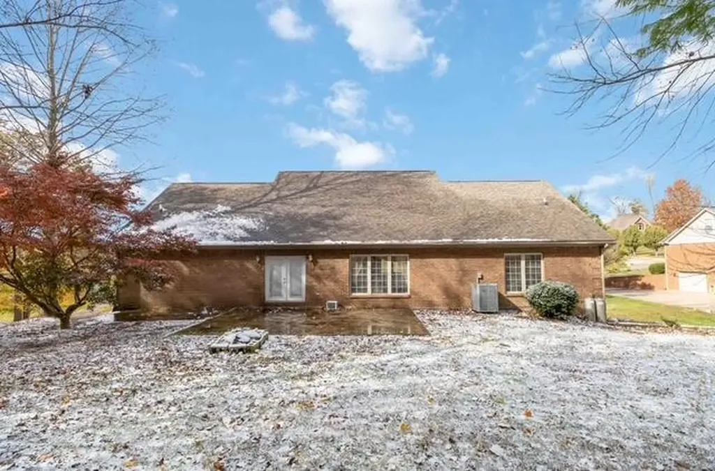 521 Water Cliff Drive Somerset KY 42503