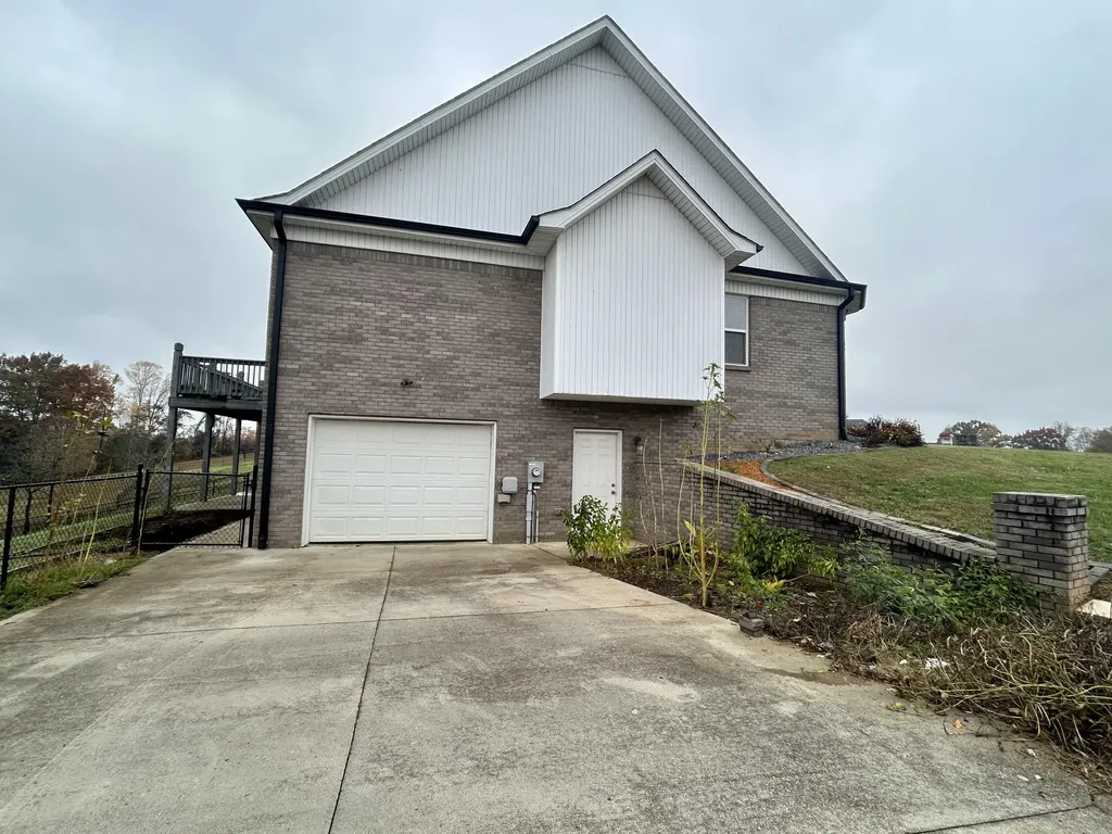 335 Natures Valley Drive Somerset KY 42503