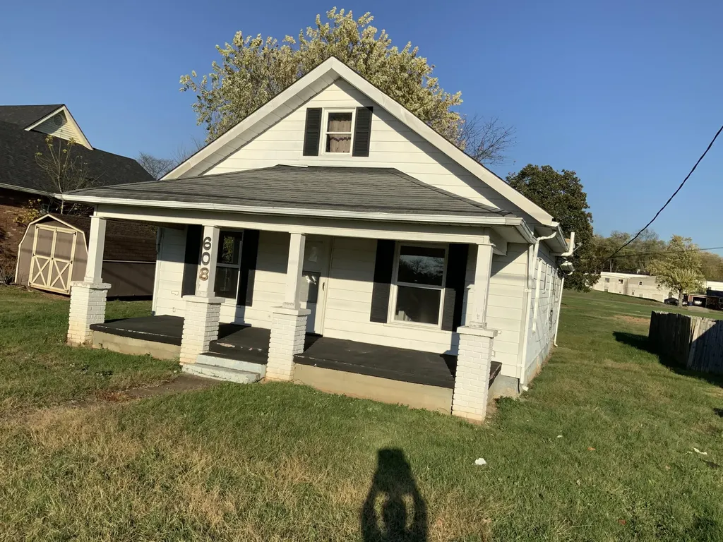 608 Jacksboro Street Ferguson KY 42533