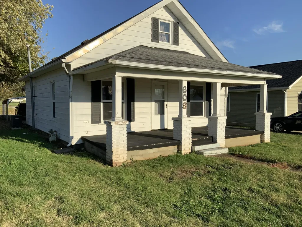 608 Jacksboro Street Ferguson KY 42533