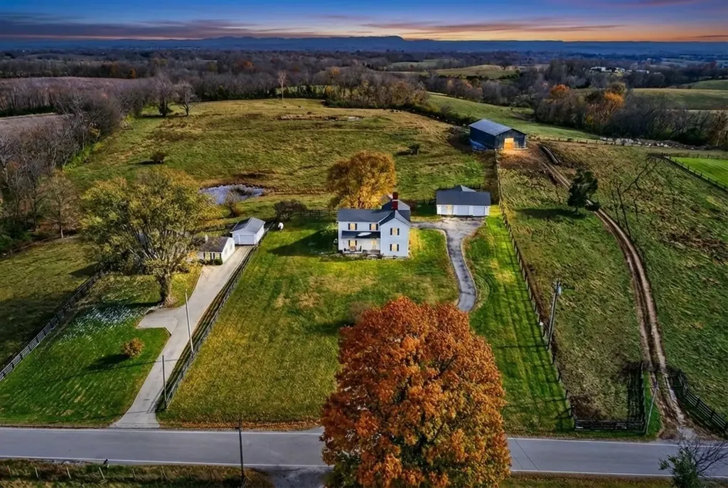 1503 Schollsville Road Winchester KY 40391