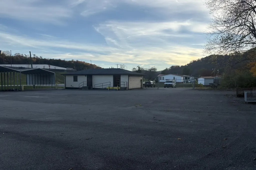 1255 Lakeside Drive Jackson KY 41339