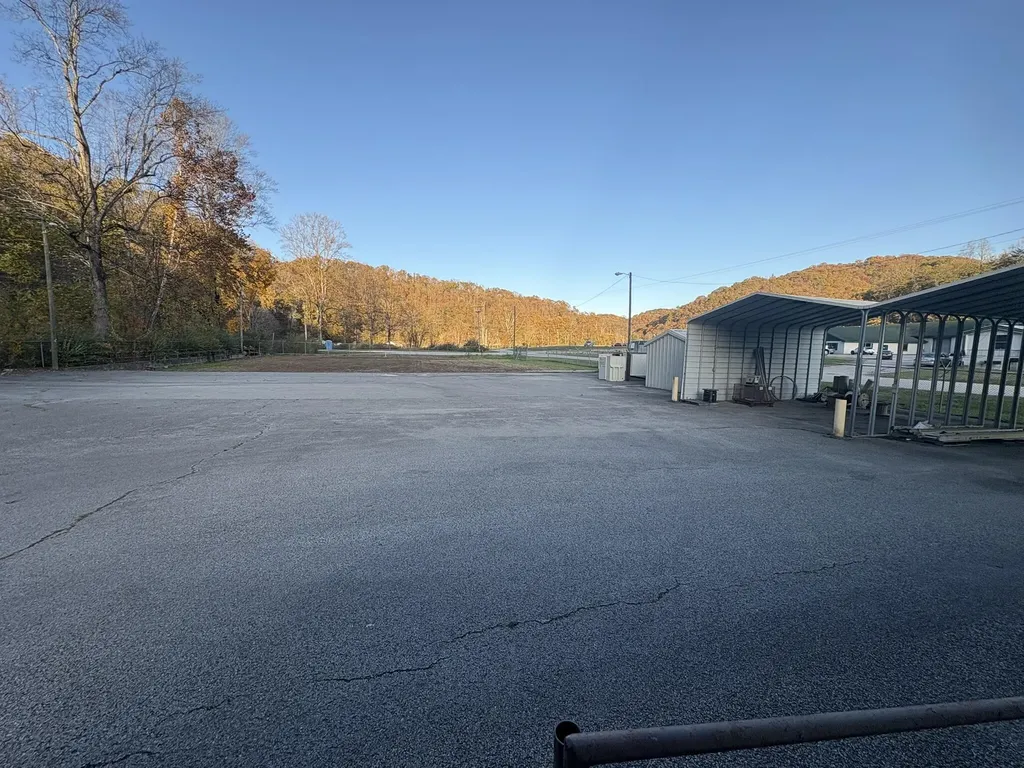1255 Lakeside Drive Jackson KY 41339