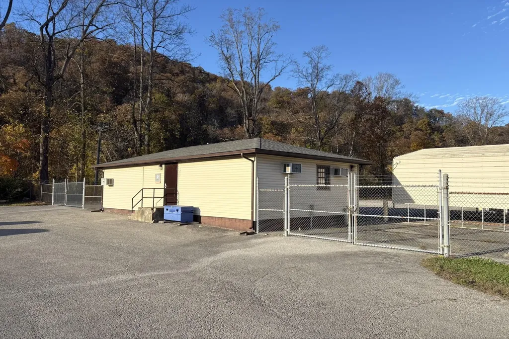 1255 Lakeside Drive Jackson KY 41339
