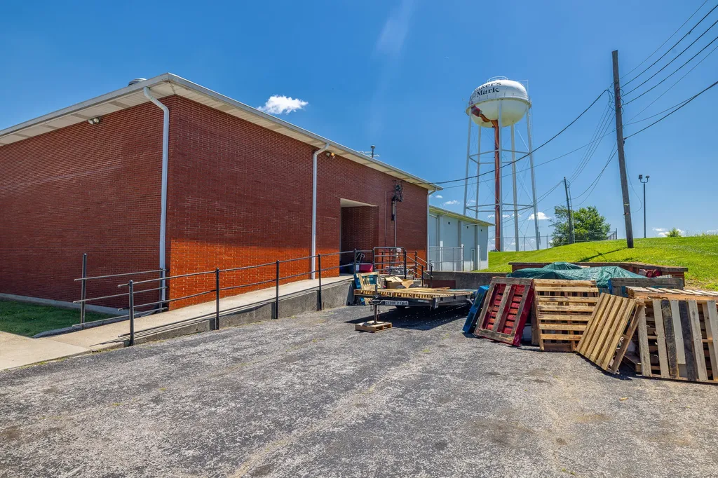 65 Old Springfield Road Lebanon KY 40033