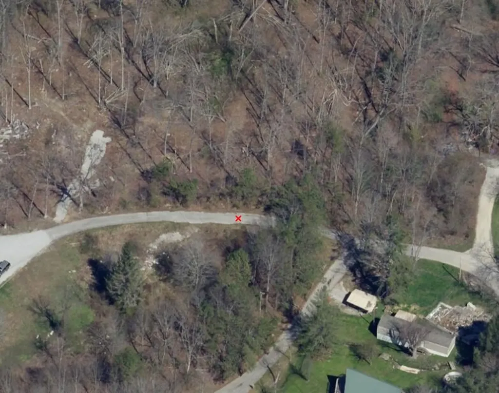 155 E B Gross Road East Bernstadt KY 40729