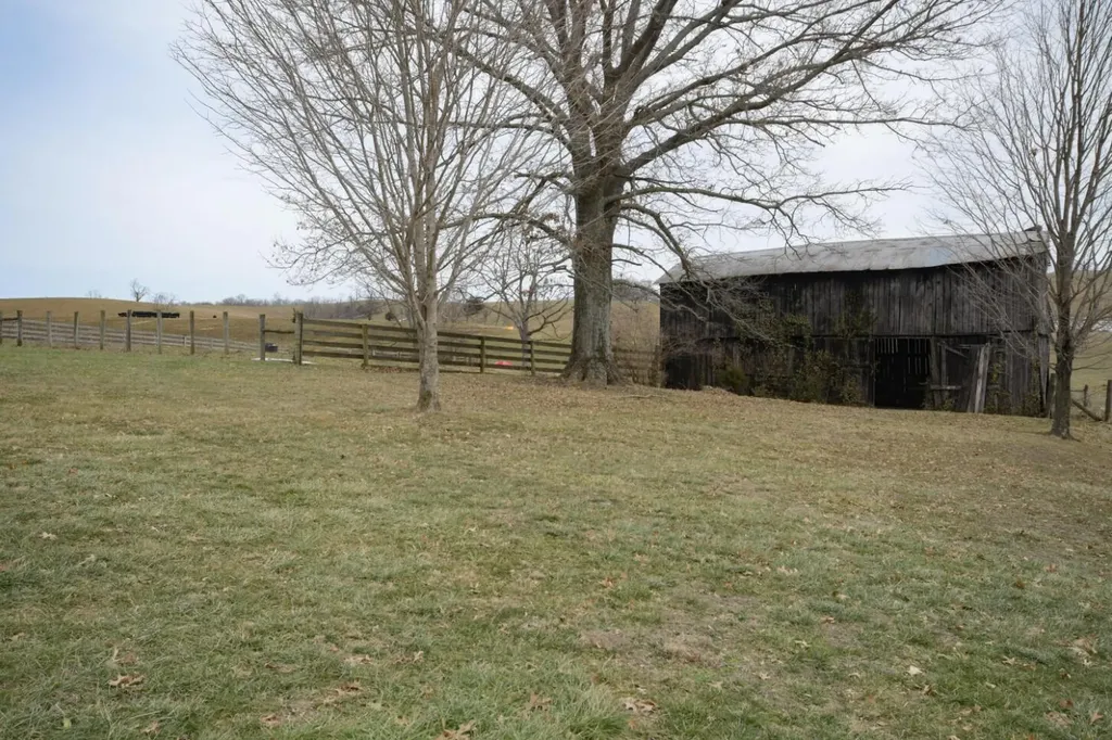 1065 Moorefield Road Carlisle KY 40311