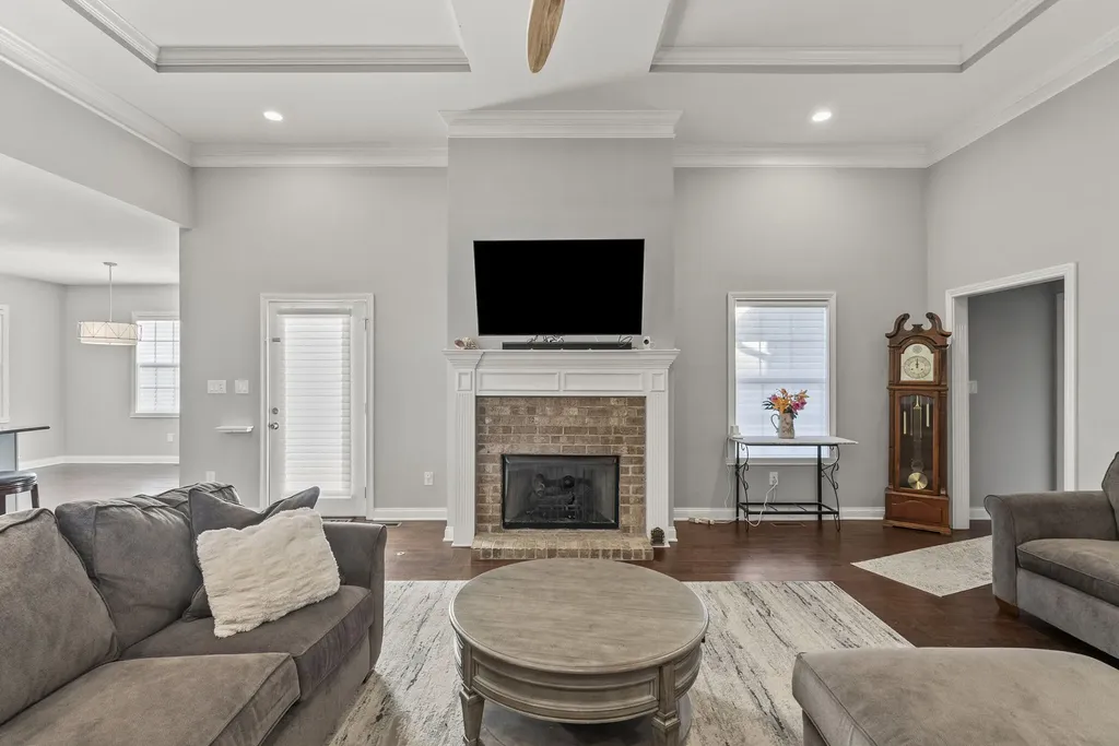 610 Old Coach Road Nicholasville KY 40356