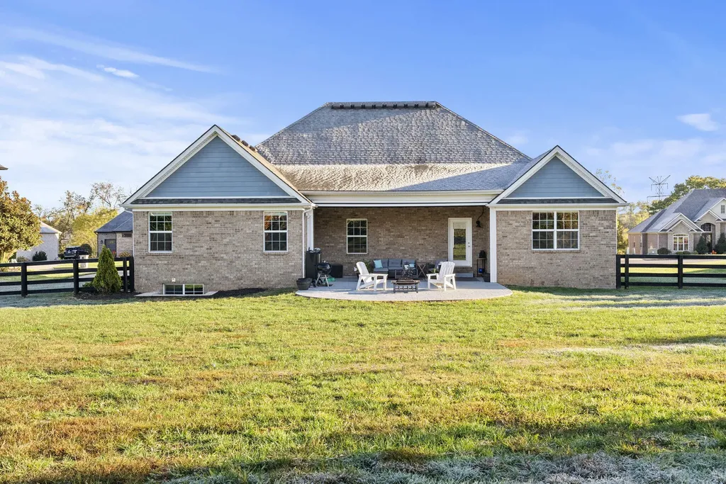 610 Old Coach Road Nicholasville KY 40356