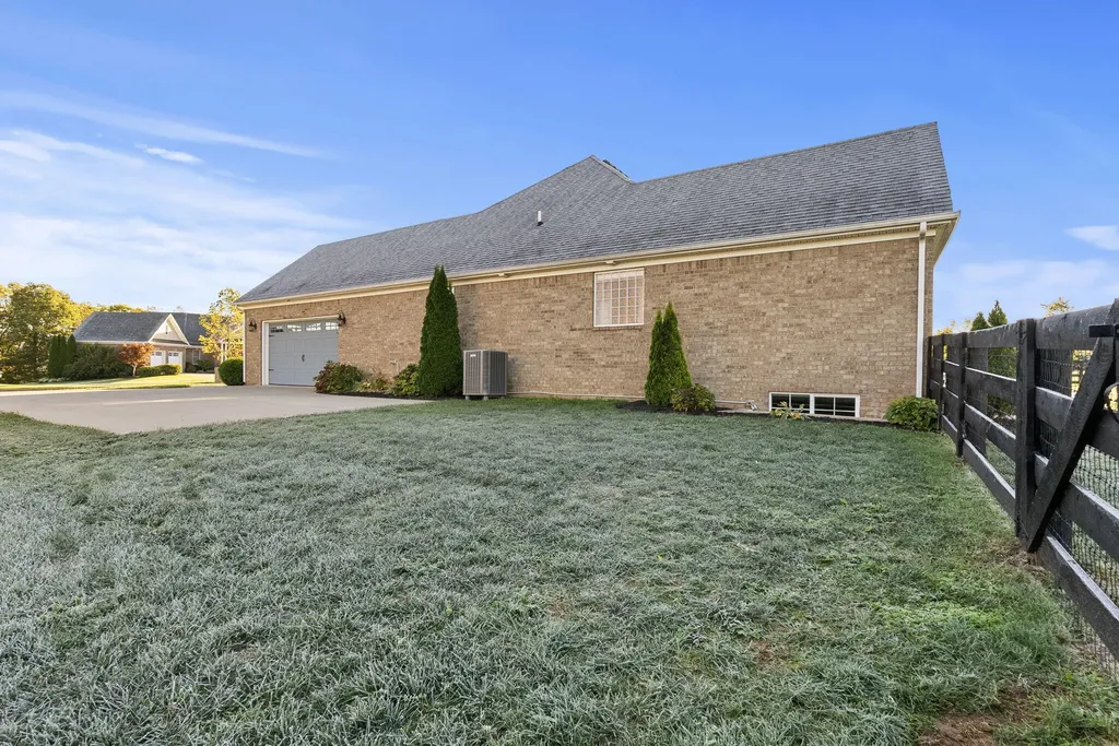 610 Old Coach Road Nicholasville KY 40356