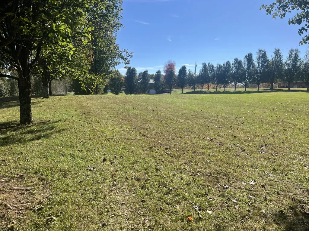 28 Farmington Way Columbia KY 42728