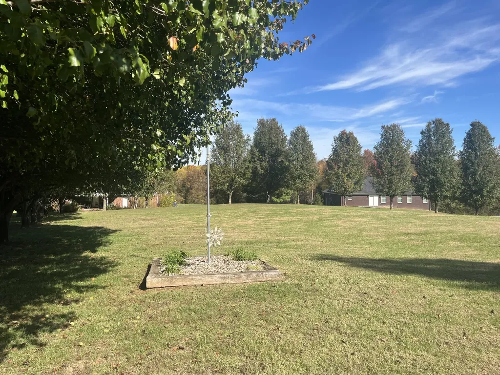 28 Farmington Way Columbia KY 42728