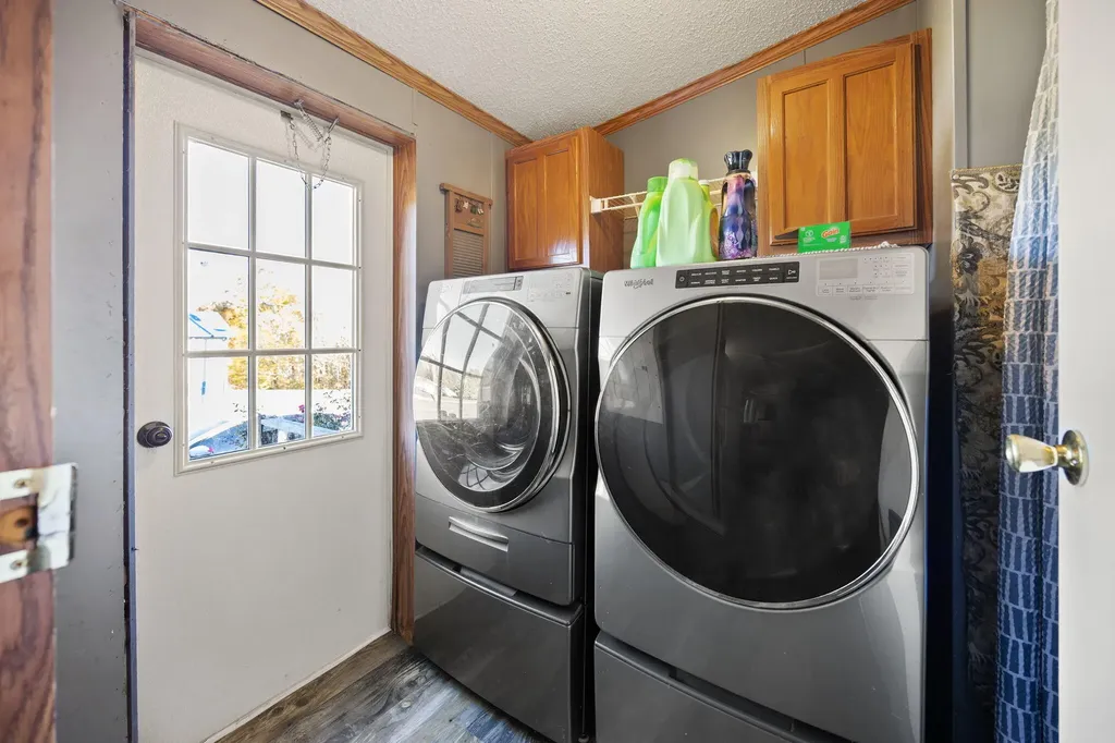 324 Lawless Lane Jamestown KY 42629