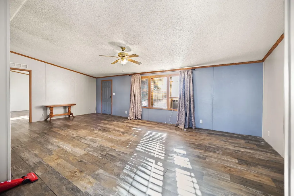 324 Lawless Lane Jamestown KY 42629