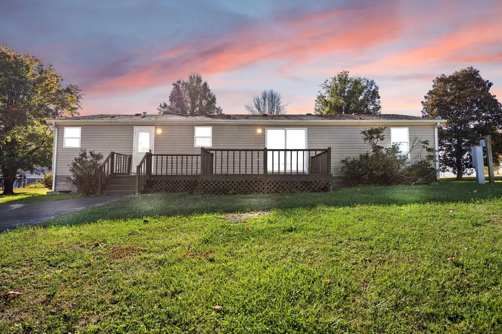 324 Lawless Lane Jamestown KY 42629