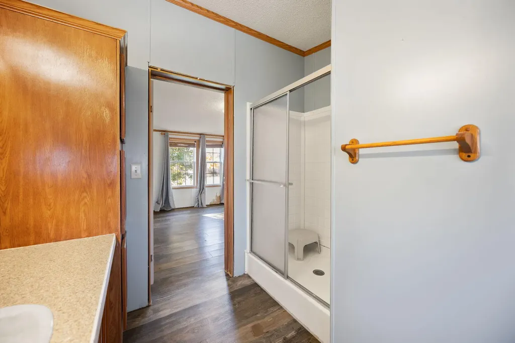 324 Lawless Lane Jamestown KY 42629