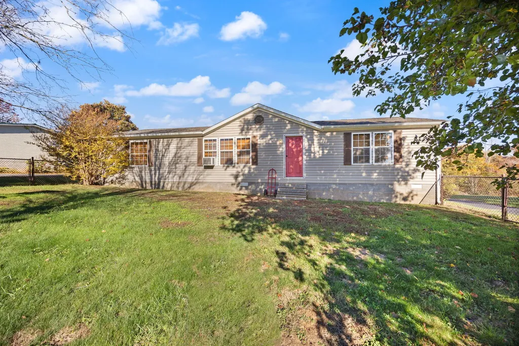 324 Lawless Lane Jamestown KY 42629