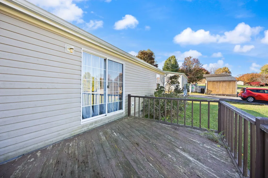 324 Lawless Lane Jamestown KY 42629