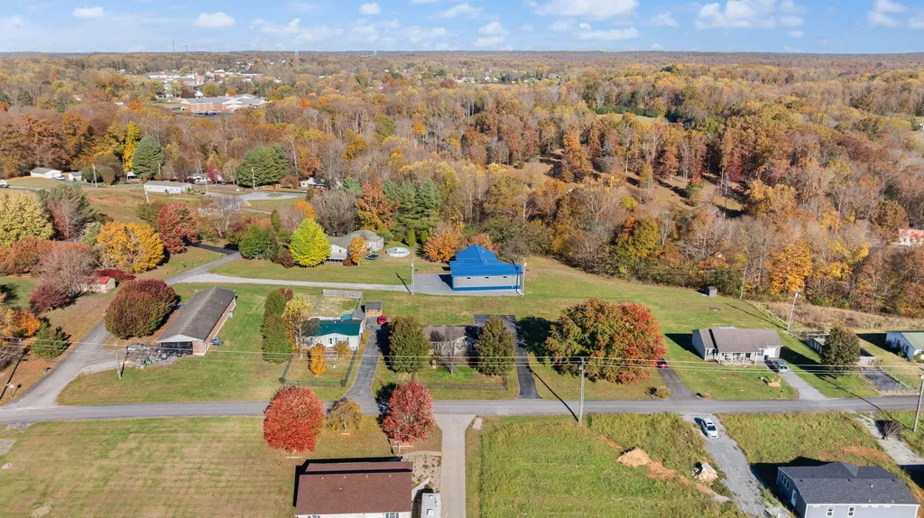 324 Lawless Lane Jamestown KY 42629