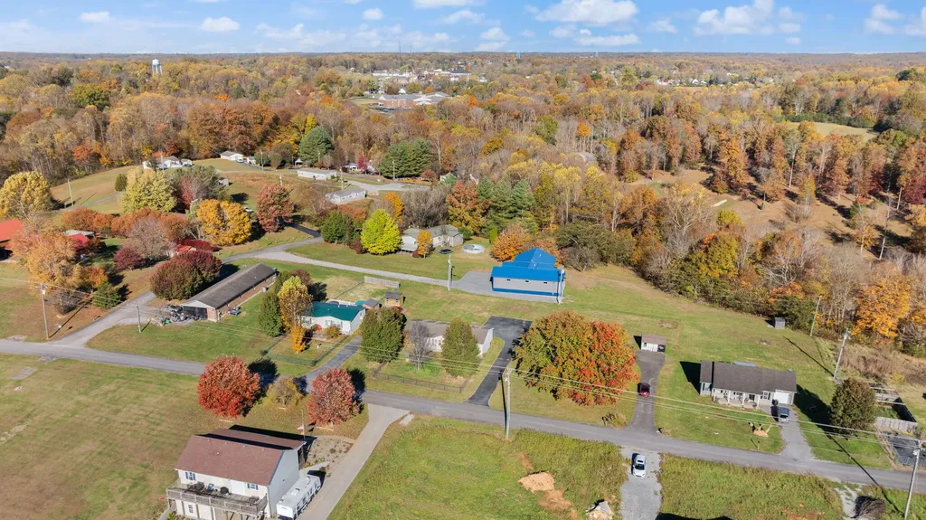 324 Lawless Lane Jamestown KY 42629