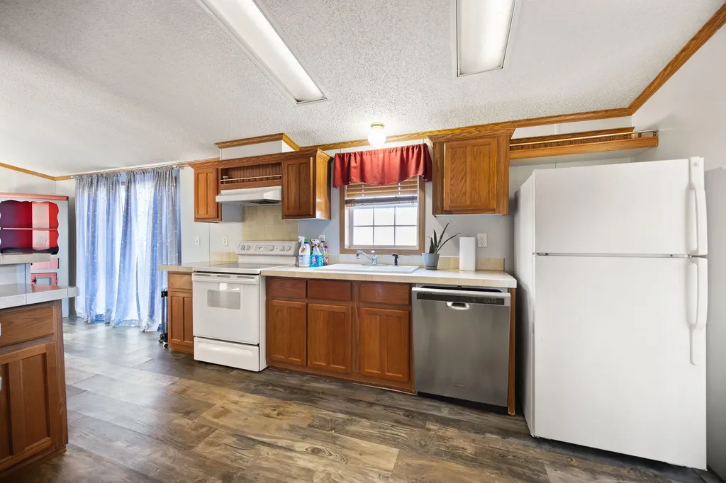 324 Lawless Lane Jamestown KY 42629