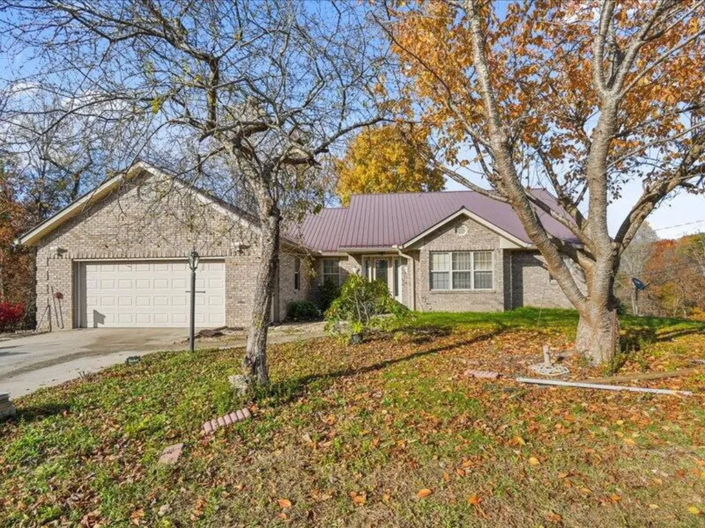 189 Stephens Farm Road Whitley City KY 42653