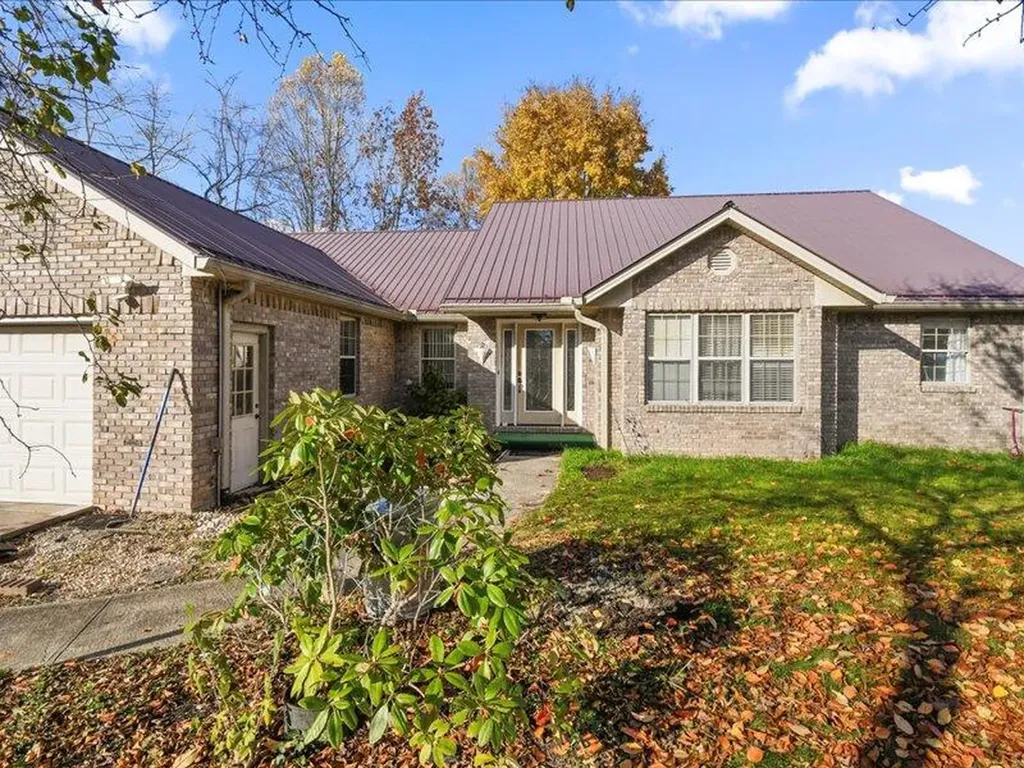 189 Stephens Farm Road Whitley City KY 42653