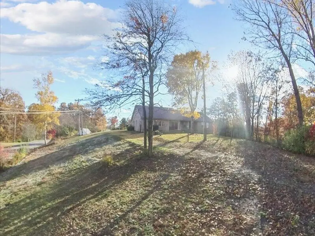 189 Stephens Farm Road Whitley City KY 42653