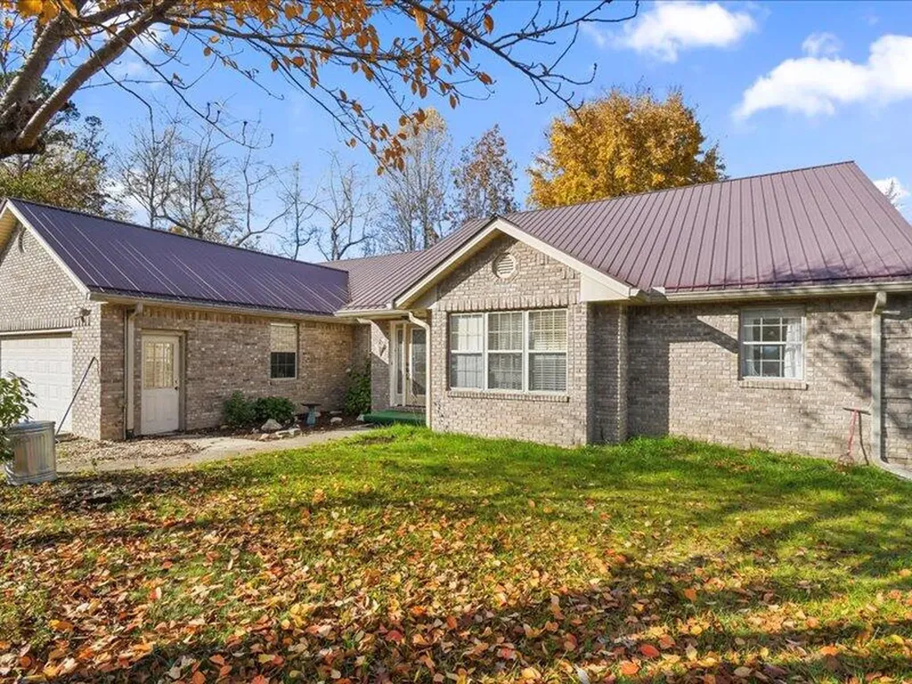 189 Stephens Farm Road Whitley City KY 42653