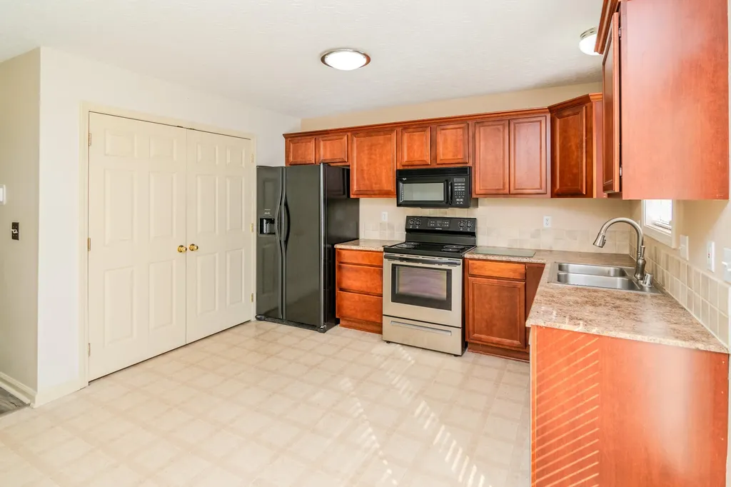 3840 Everetts Dale Lexington KY 40514
