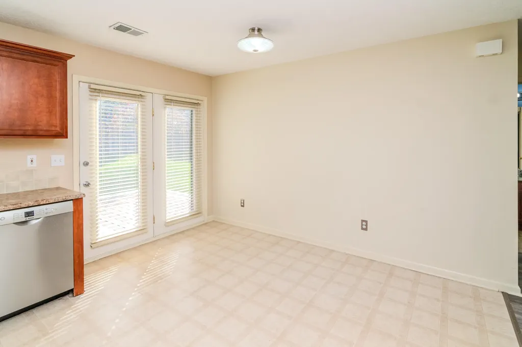 3840 Everetts Dale Lexington KY 40514