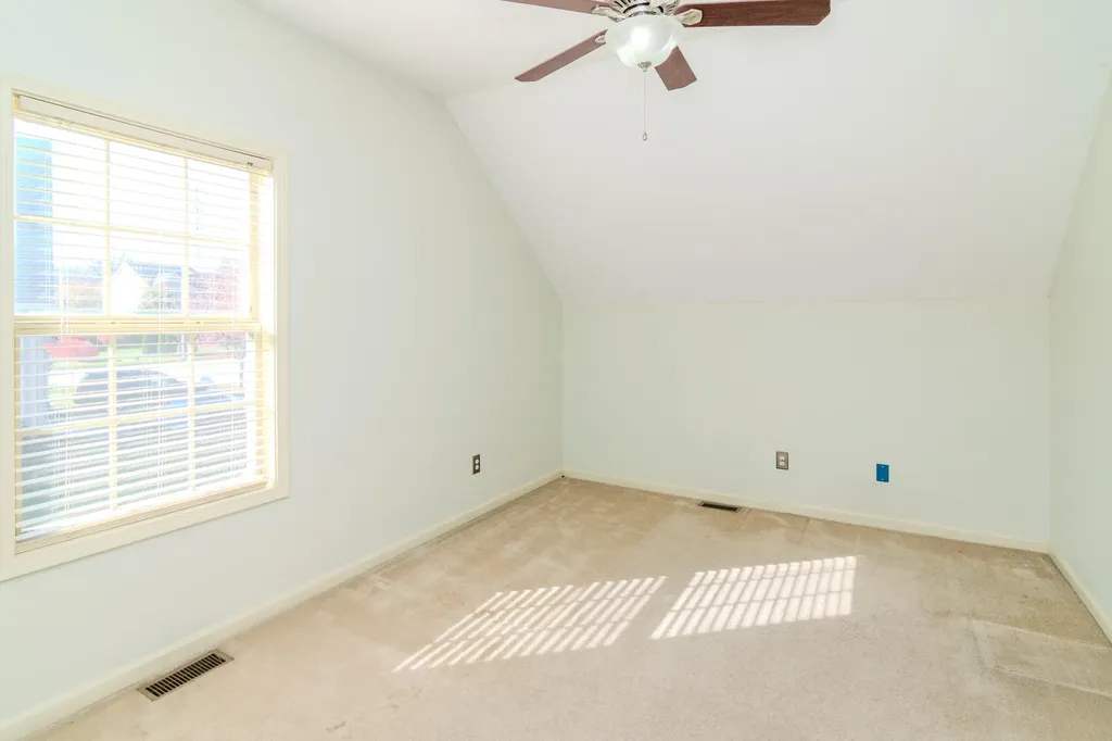 3840 Everetts Dale Lexington KY 40514
