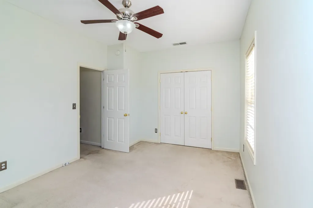 3840 Everetts Dale Lexington KY 40514