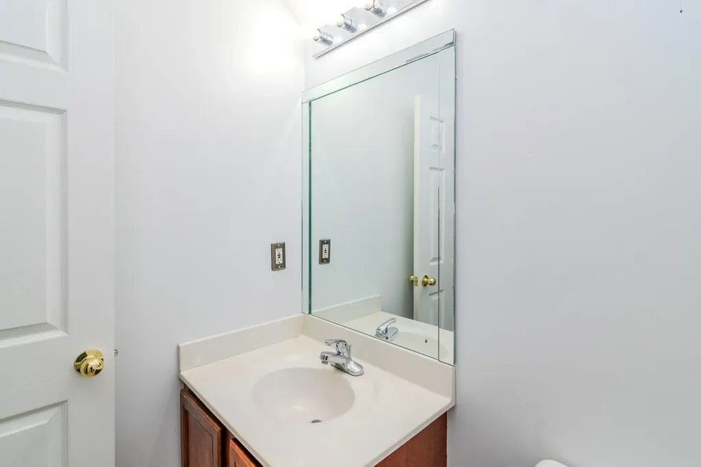3840 Everetts Dale Lexington KY 40514