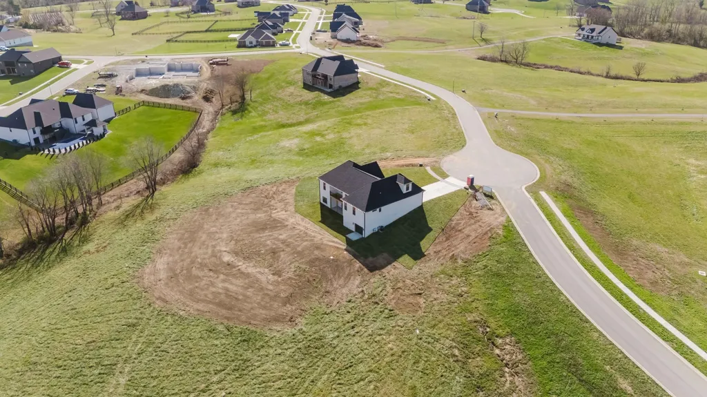 232 Berkley Hall Drive Berea KY 40403