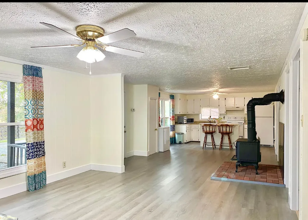345 Fairview Road Columbia KY 42728