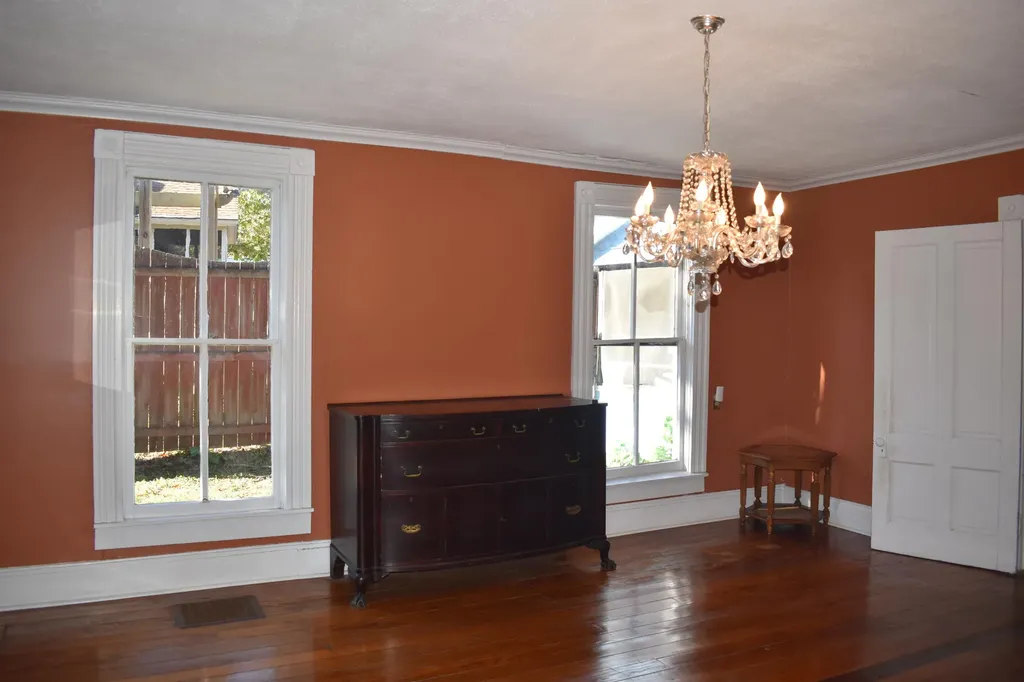 305 W Oak Street Nicholasville KY 40356