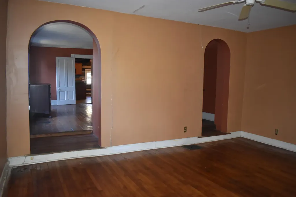 305 W Oak Street Nicholasville KY 40356