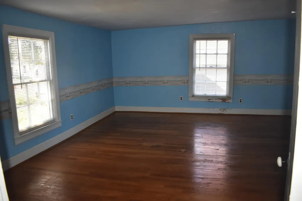 305 W Oak Street Nicholasville KY 40356