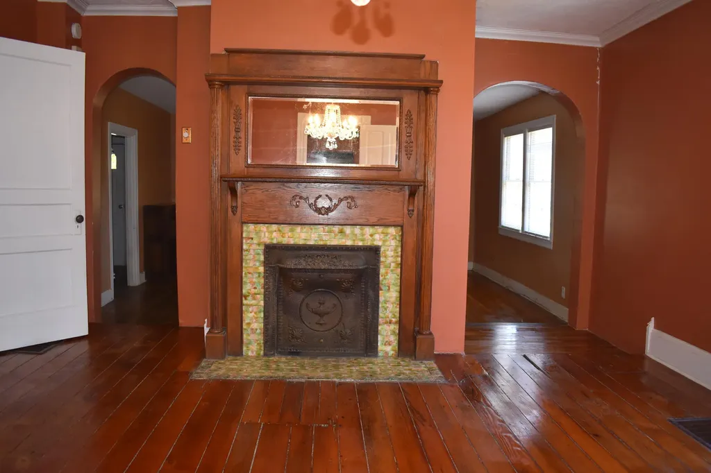 305 W Oak Street Nicholasville KY 40356