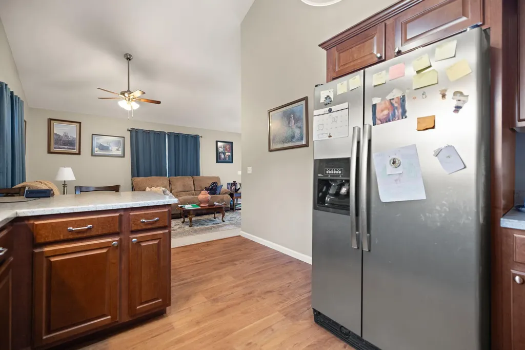 6139 Main Street Thelma KY 41260